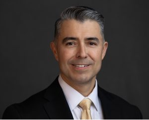 Девід Моралес з WGU